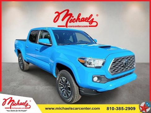 Used 2021 Toyota Tacoma TRD Sport AWD/4WD image 1