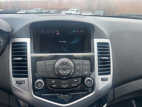 Used 2011 Chevrolet Cruze LTZ FWD image 11