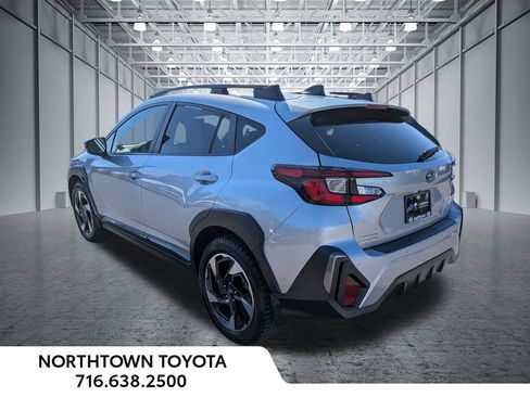 Used 2024 Subaru Crosstrek 2.5i Limited AWD/4WD image 3