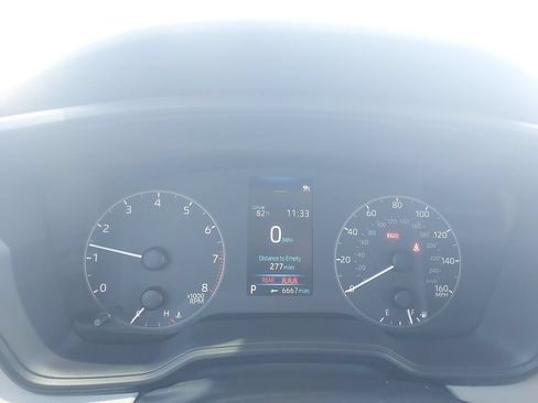 Used 2025 Toyota Corolla LE FWD image 12
