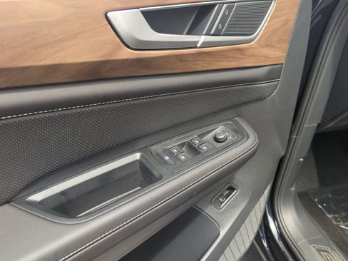 New 2026 Volkswagen Atlas SE image 13