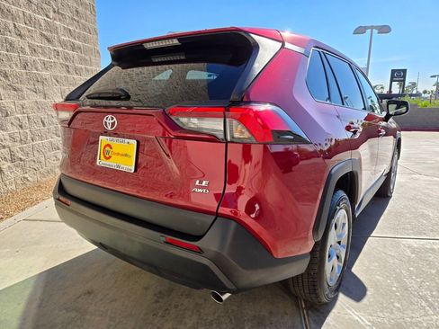 Used 2023 Toyota RAV4 LE AWD/4WD image 6