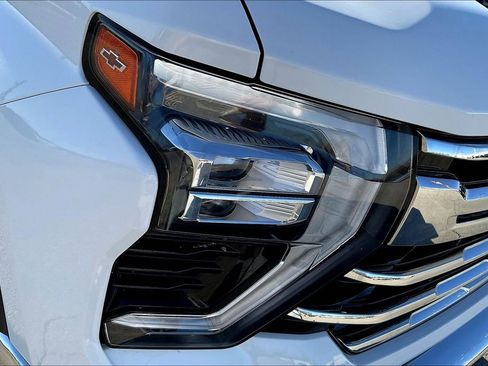 Used 2024 Chevrolet Silverado 2500 LTZ w/ LTZ Convenience Package image 32