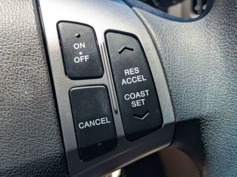 Used 2010 Hyundai Elantra GLS FWD image 24