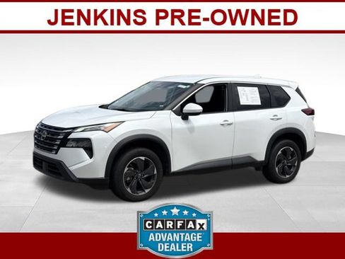 Used 2024 Nissan Rogue SV AWD/4WD image 1