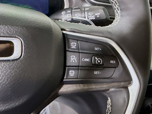 Used 2024 Jeep Grand Cherokee Limited 4xe AWD/4WD image 25