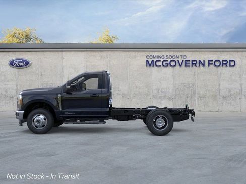 New 2026 Ford F350 XL w/ XL Chrome Package image 4