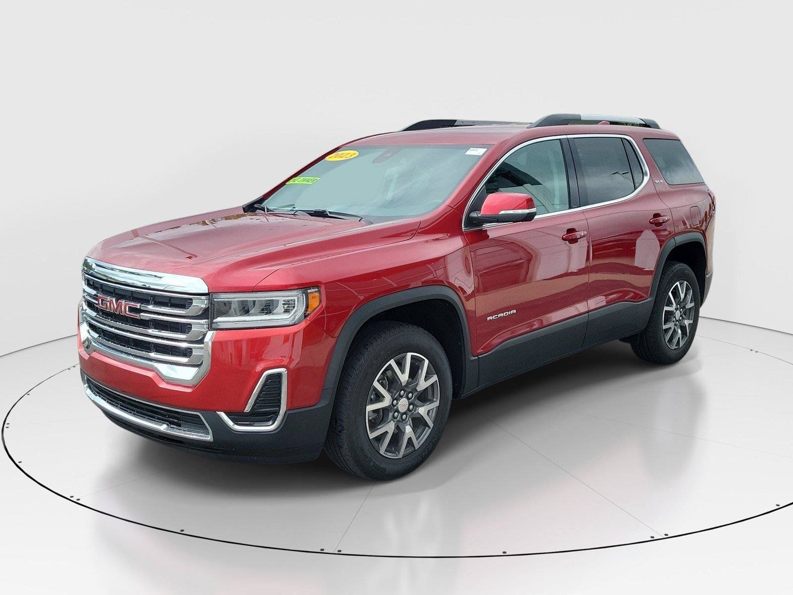 Used 2023 GMC Acadia SLE w/ Driver Convenience Package FWD image 2