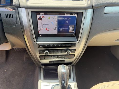 Used 2012 Ford Fusion Hybrid FWD image 9