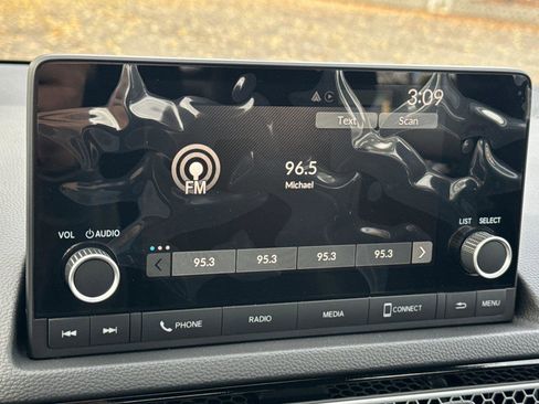 Certified 2025 Honda Civic FWD Hybrid Sedan image 17