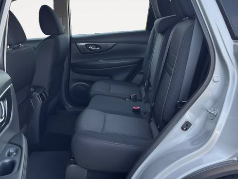 Used 2017 Nissan Rogue S AWD/4WD image 13