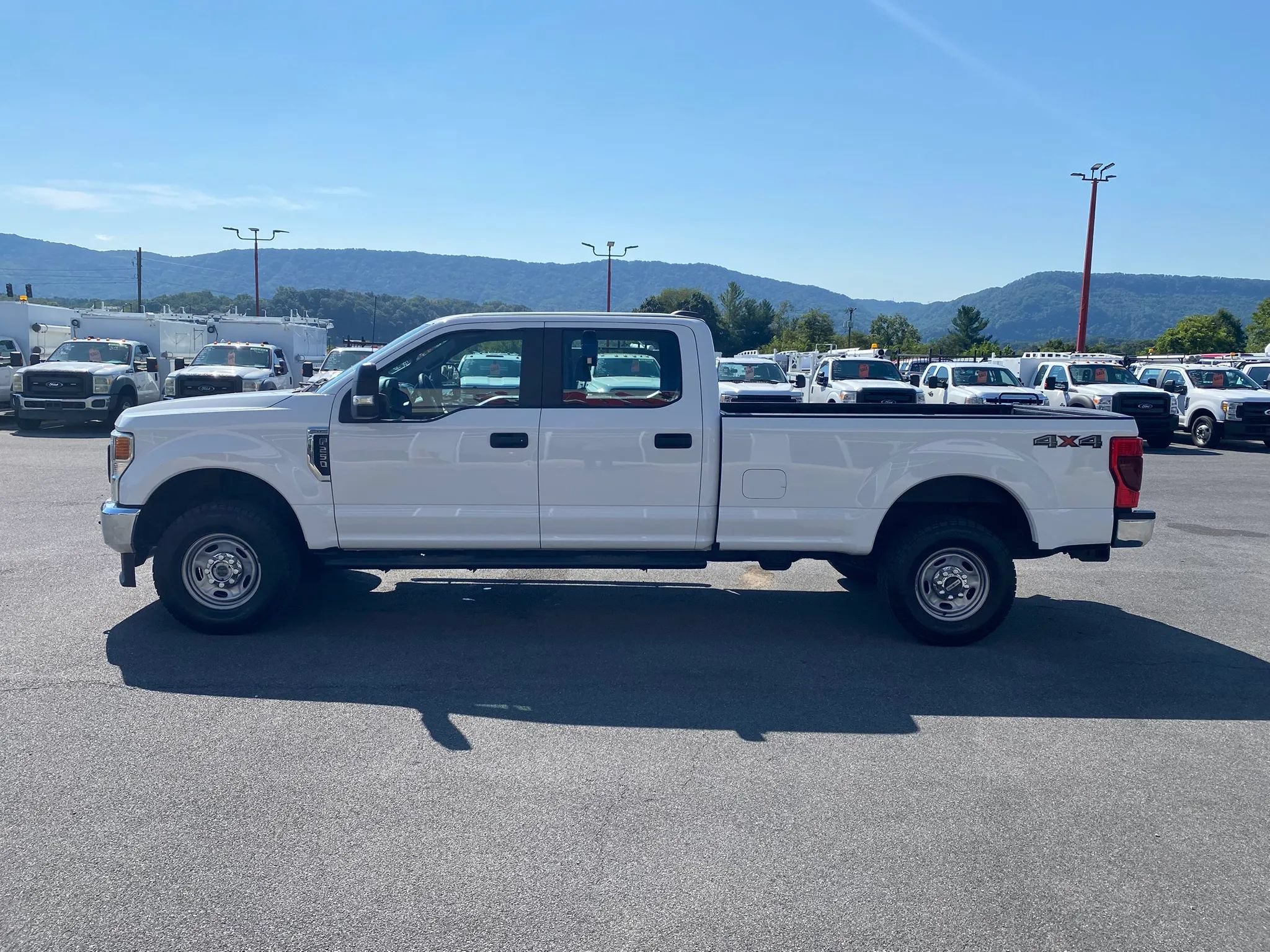 Used 2022 Ford F250 XL w/ Power Equipment Group AWD/4WD image 5