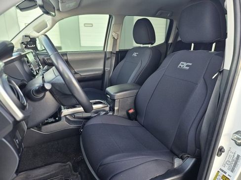 Used 2021 Toyota Tacoma SR5 image 13