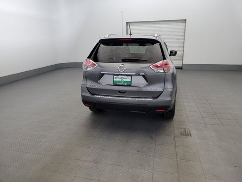 Used 2016 Nissan Rogue SV AWD/4WD image 7
