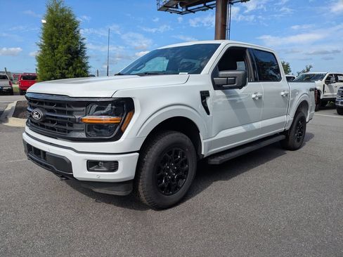 New 2026 Ford F150 XLT w/ Equipment Group 302A MID AWD/4WD image 8