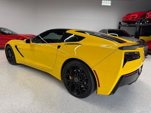 Used 2014 Chevrolet Corvette Stingray Coupe RWD image 9