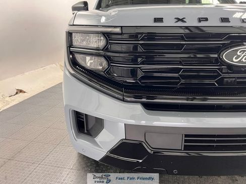 New 2026 Ford Expedition Max Platinum w/ Stealth Appearance Package AWD/4WD image 13