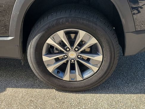 Used 2026 Chevrolet Equinox LT FWD image 5