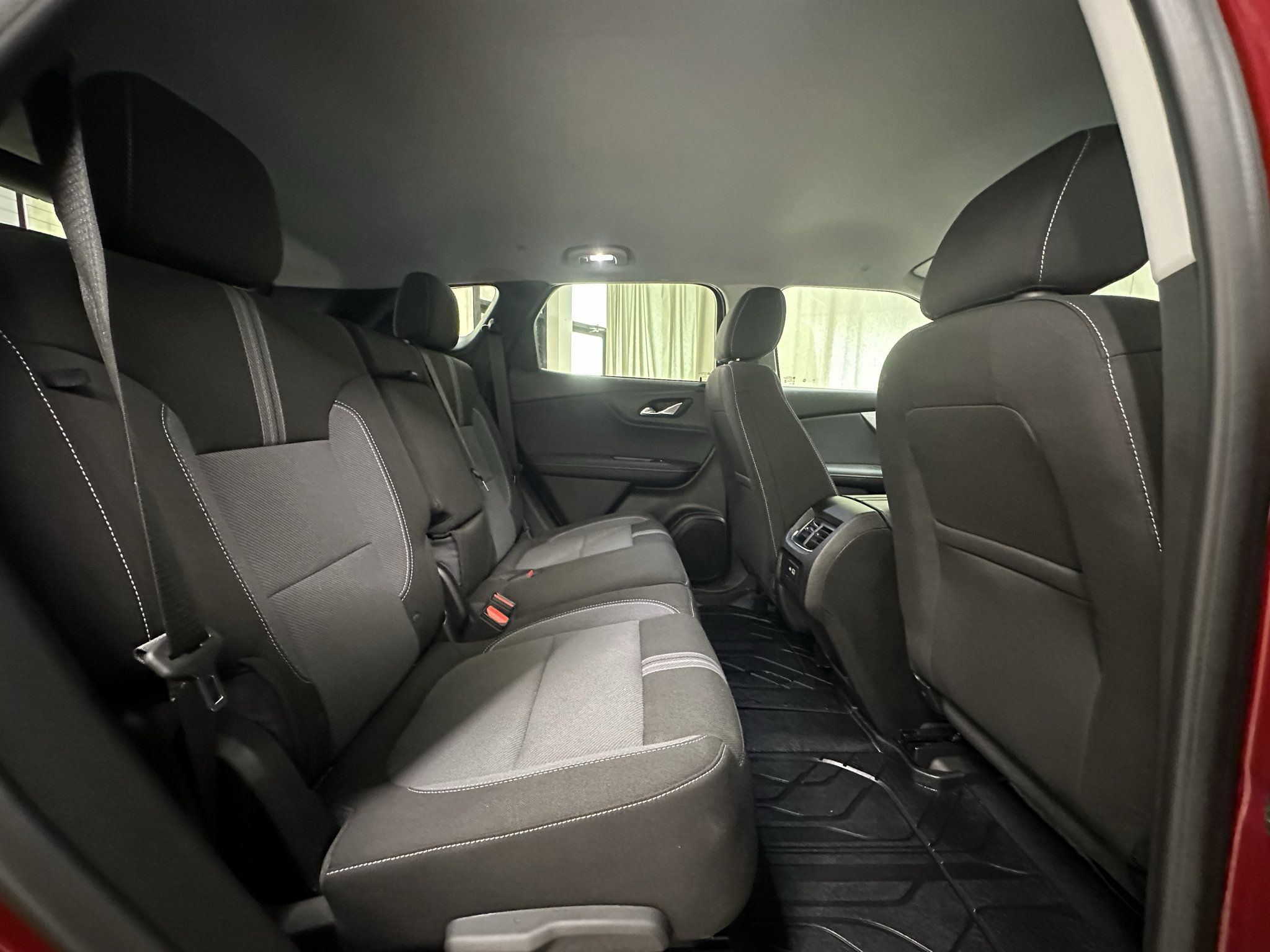 Certified 2025 Chevrolet Blazer LT w/ Convenience Package FWD image 17