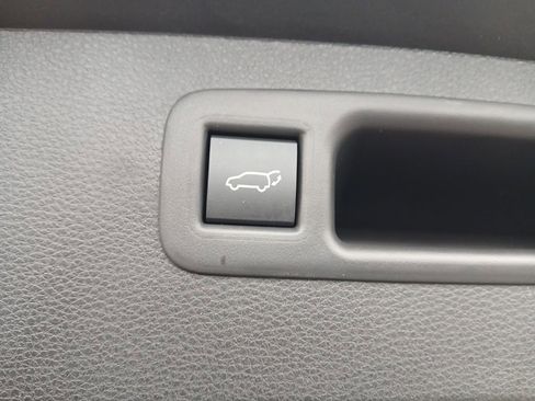 New 2026 Toyota Highlander Platinum image 17