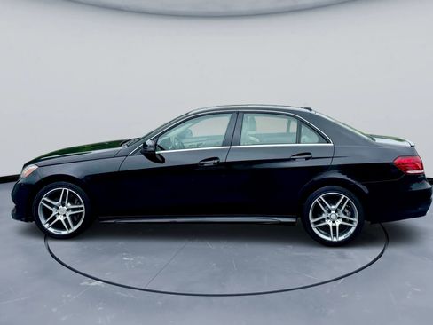 Used 2014 Mercedes-Benz E 350 4MATIC Sedan image 3