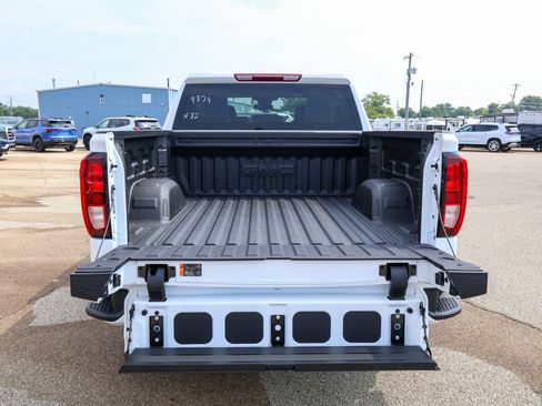 New 2026 GMC Sierra 1500 Elevation AWD/4WD image 5