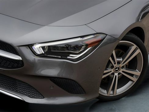 Used 2022 Mercedes-Benz CLA 250 image 3