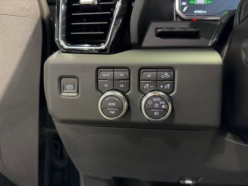 Used 2024 GMC Sierra 1500 Denali Ultimate AWD/4WD image 29