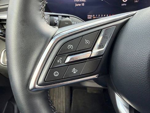 Used 2025 Buick Enclave Preferred FWD image 14