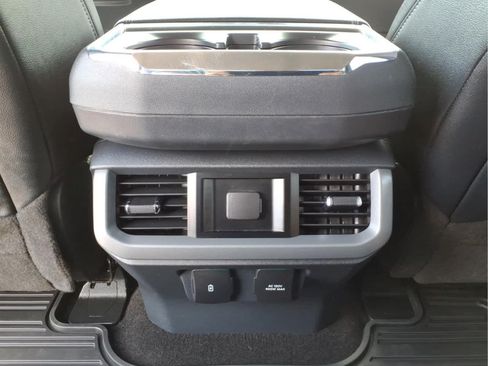 Used 2022 Ford F150 Lariat AWD/4WD image 30