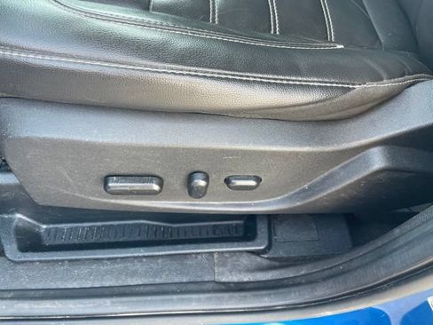 Used 2017 Ford Escape Titanium FWD image 23