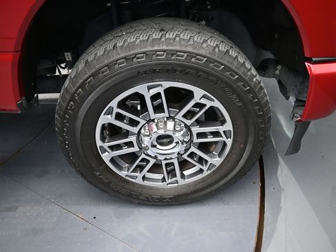 Used 2024 Ford F350 Limited w/ FX4 Off-Road Package image 23