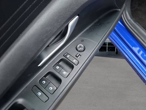 Certified 2024 Hyundai Elantra SEL FWD image 17