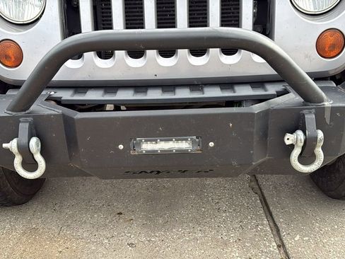 Used 2013 Jeep Wrangler Unlimited Sahara w/ Connectivity Group image 10