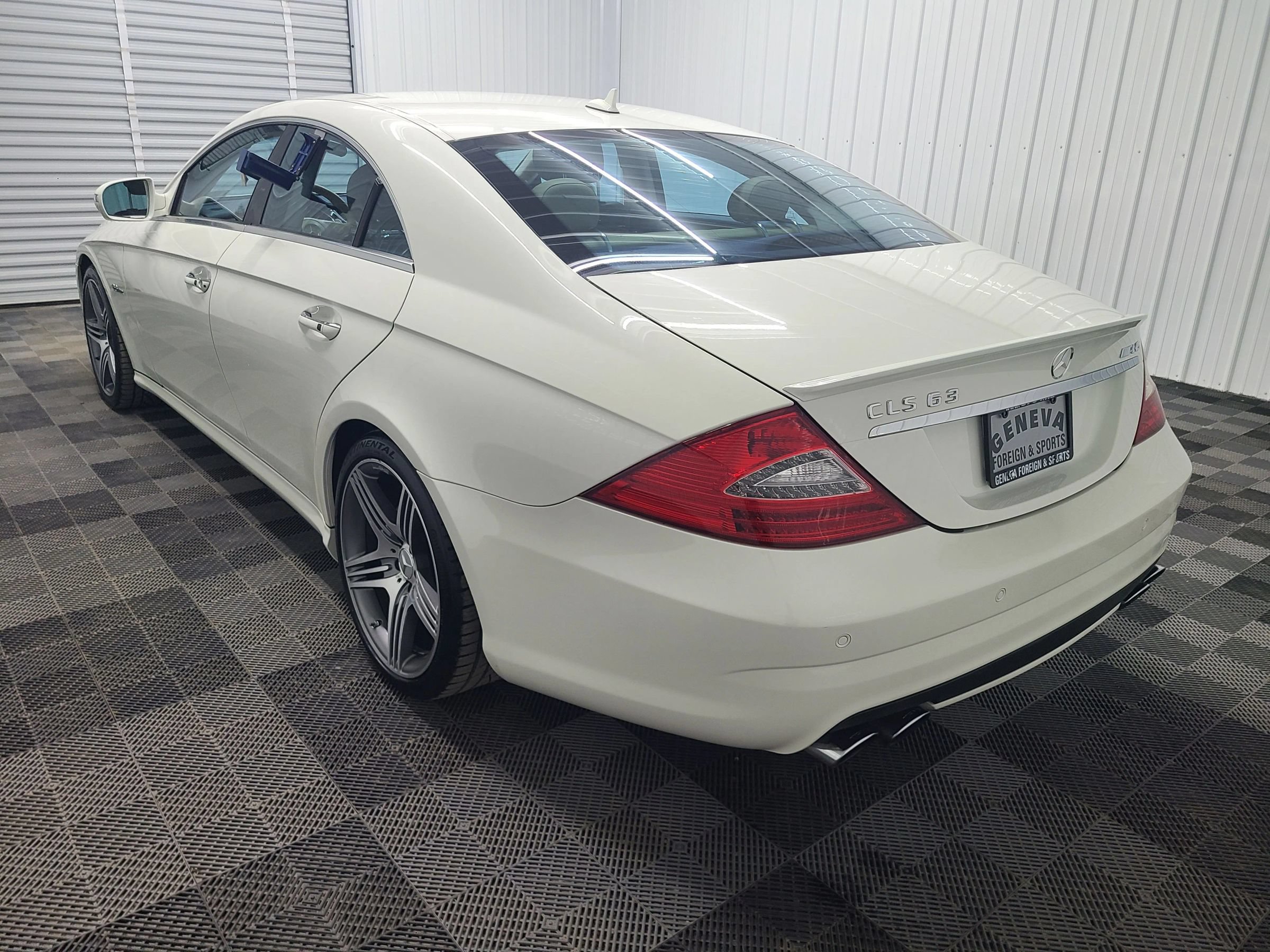 Used 2009 Mercedes-Benz CLS 63 AMG image 10