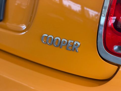 Used 2015 MINI Cooper 2-Door Hardtop FWD image 11