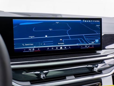 New 2026 BMW X5 xDrive50e w/ Executive Package image 24