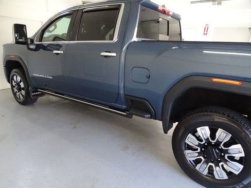 Certified 2024 GMC Sierra 2500 Denali w/ Technology Package AWD/4WD image 19