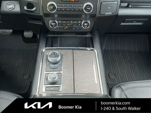 Used 2020 Ford Expedition Limited AWD/4WD image 27