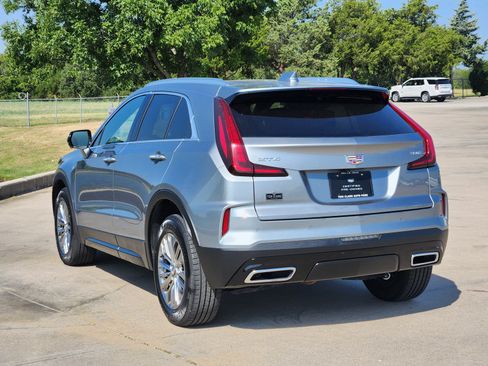 Certified 2025 Cadillac XT4 Premium Luxury FWD image 4