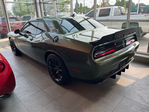 Used 2021 Dodge Challenger R/T Scat Pack RWD image 8