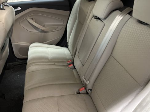 Used 2018 Ford Escape SE w/ SE Sync 3 Package FWD image 9