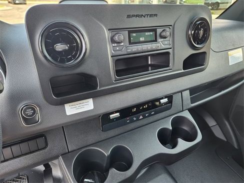 New 2025 Mercedes-Benz Sprinter 2500 image 22