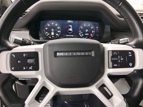Used 2022 Land Rover Defender 110 X-Dynamic SE image 17