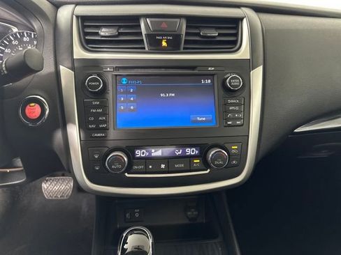 Used 2016 Nissan Altima 2.5 SL w/ 2.5 Technology Package image 21