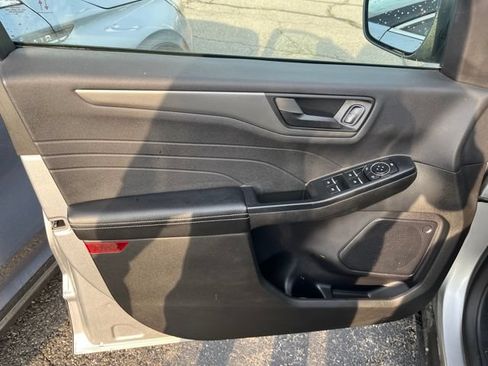 Used 2024 Ford Escape Active w/ Tech Pack #1 AWD/4WD image 7