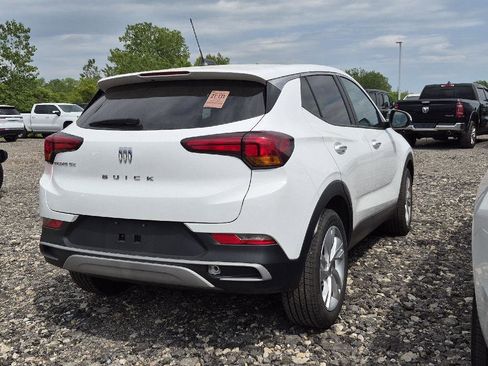 Used 2024 Buick Encore GX Preferred FWD image 3