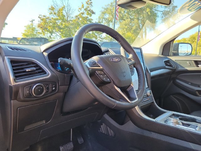 Certified 2024 Ford Edge SEL w/ Convenience Package AWD/4WD image 10