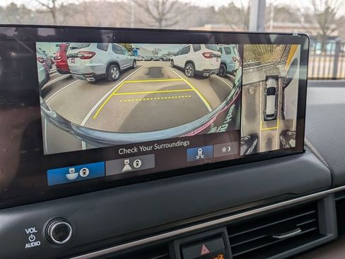 New 2026 Honda Pilot Touring image 13