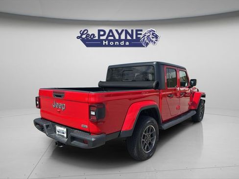 Used 2020 Jeep Gladiator Overland image 4